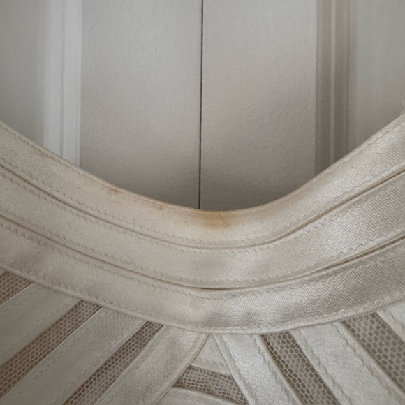 White BCBG body con mini dress - Picture 5 of 10